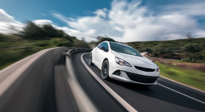 Verifica dello stato di usura degli pneumatici Controllo usura battistrada pneumatici auto